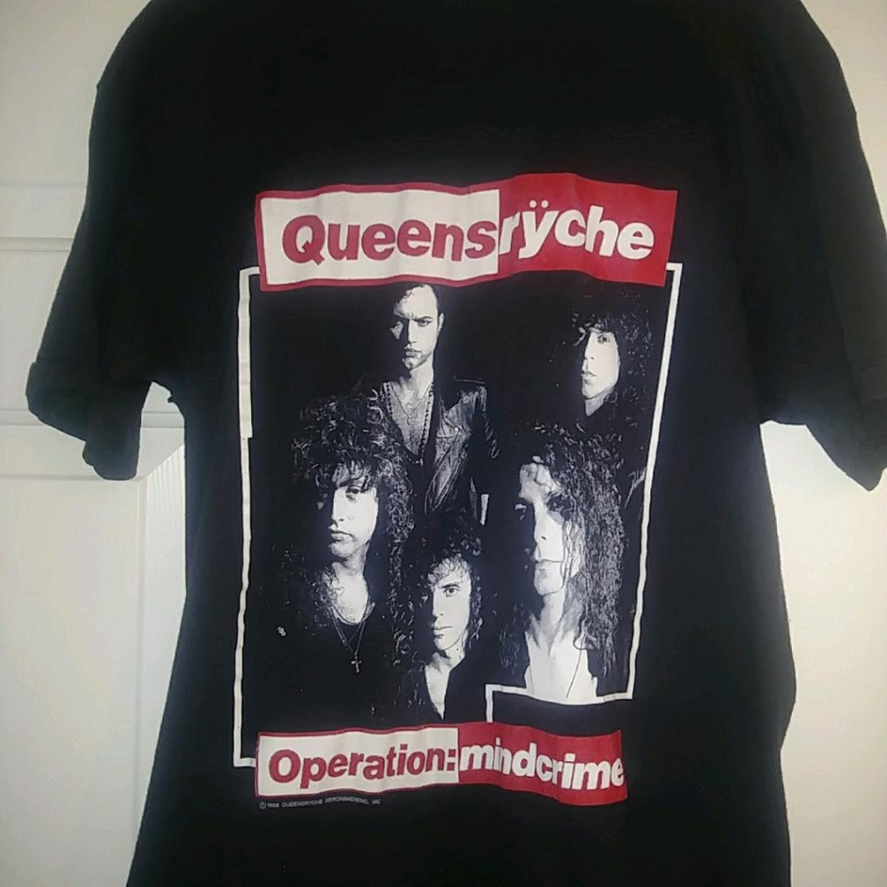 Very Rare Queensryche 1988 tour t-shirt - Picture 1 of 3